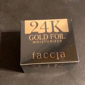 Faccia moisturizer